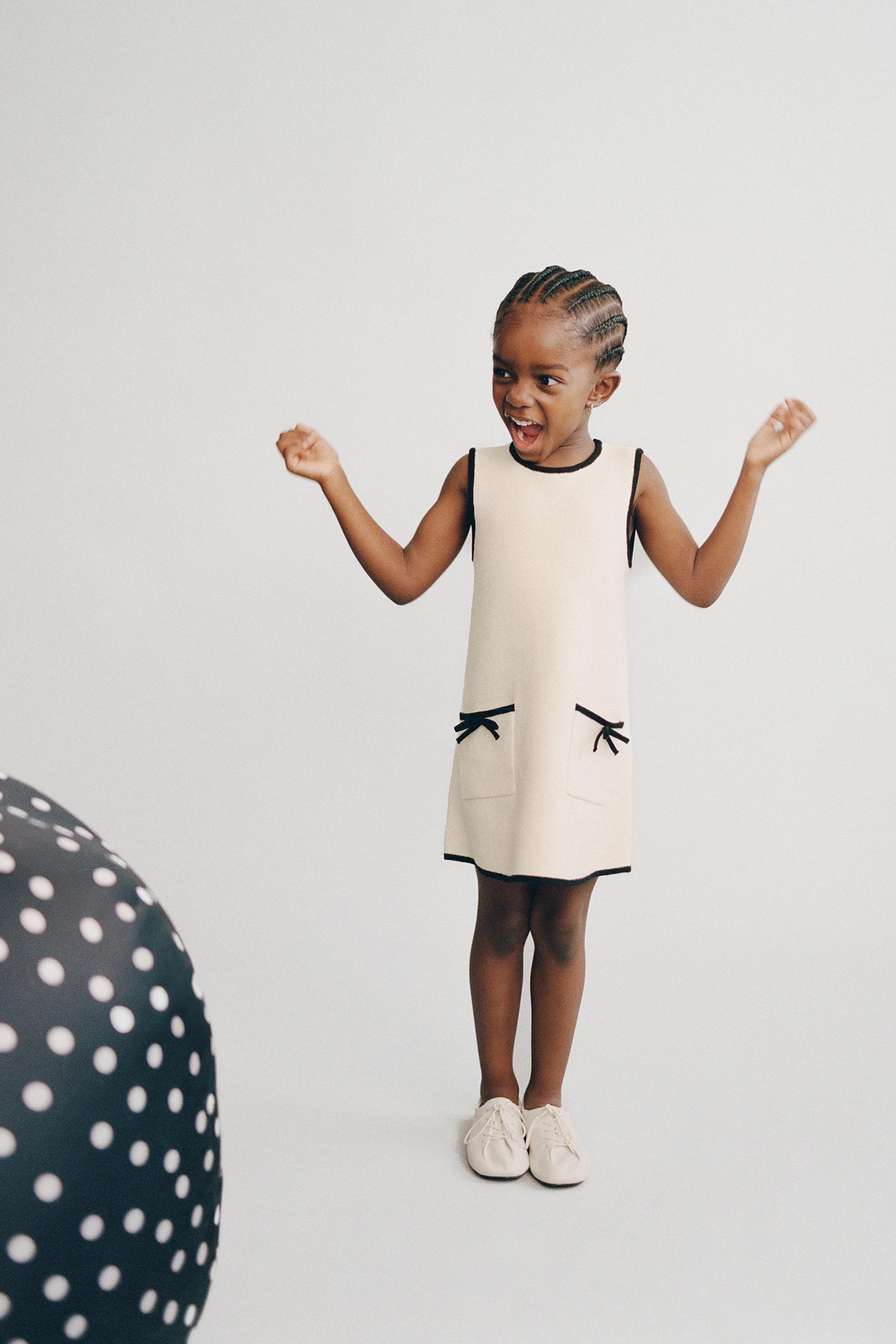 CONTRAST BOW KNIT DRESS